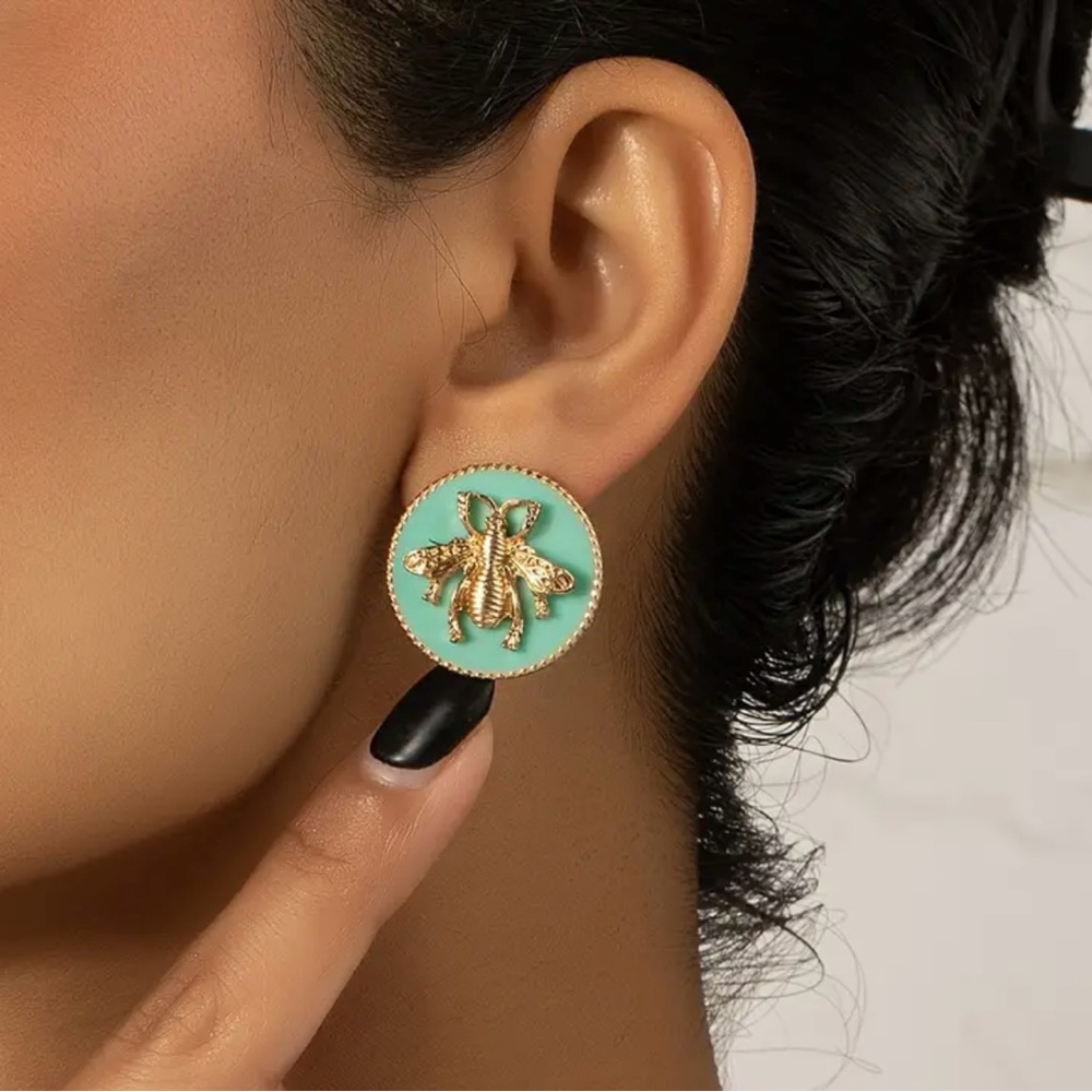 New Gold Bee Stud Earrings